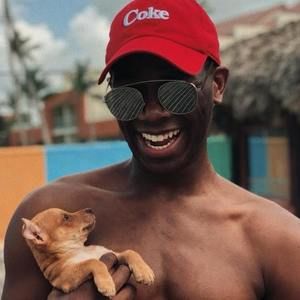 Meet your Posher, Malik